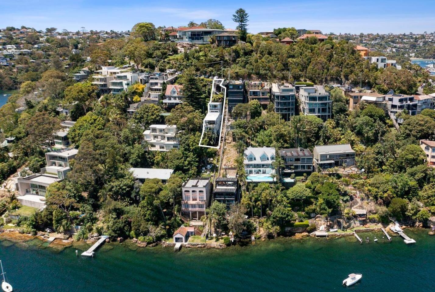 Holiday home Cliff House And Grand Harbour Views