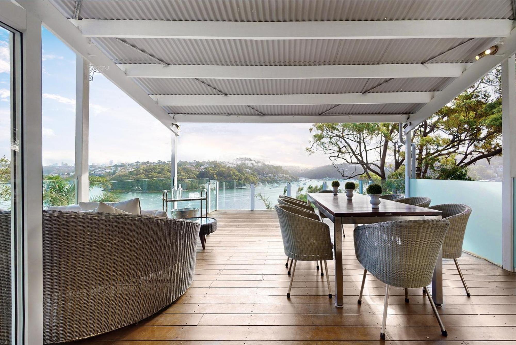 Cliff House And Grand Harbour Views Sydney
