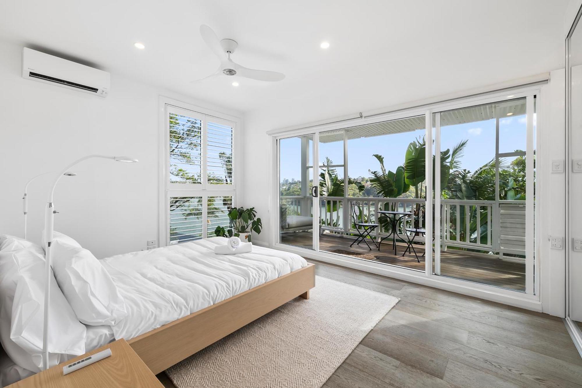 Holiday home Cliff House And Grand Harbour Views Sydney