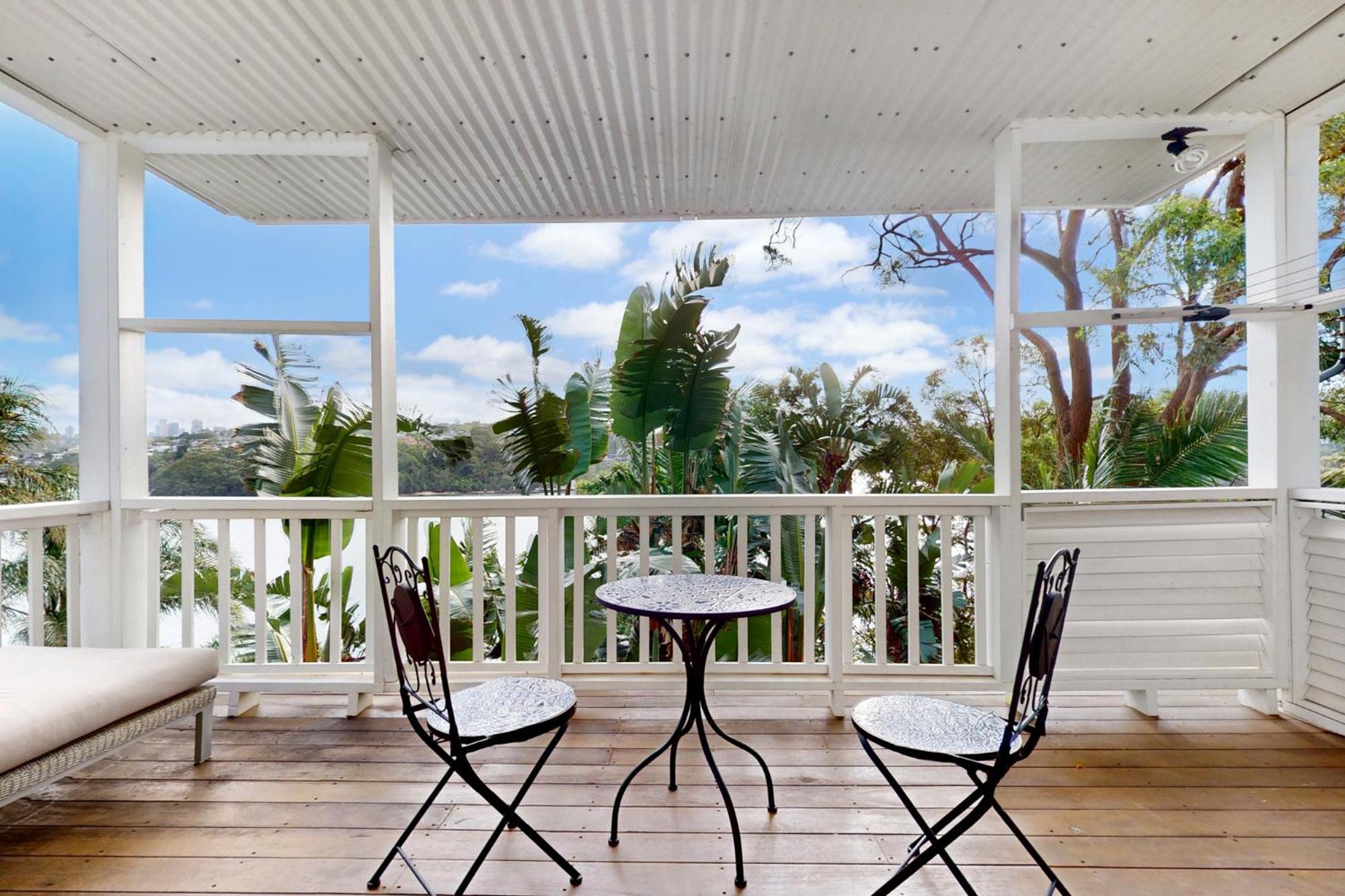Cliff House And Grand Harbour Views Holiday home Sydney